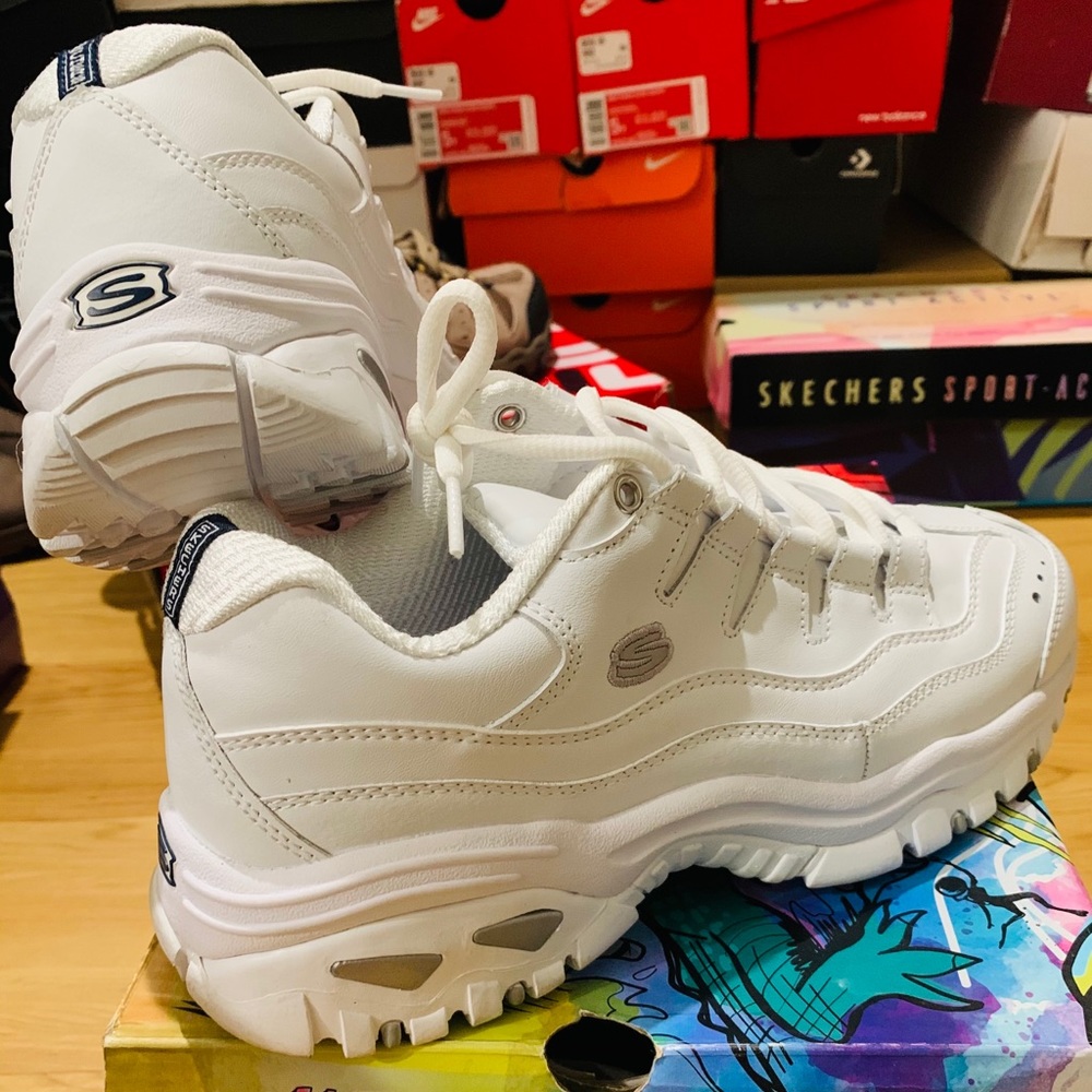 Skechers (W)
